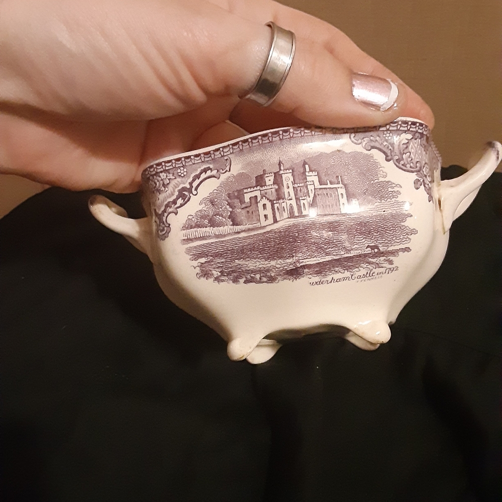 Johnson Brothers castles of England sugar bowl, no lid.